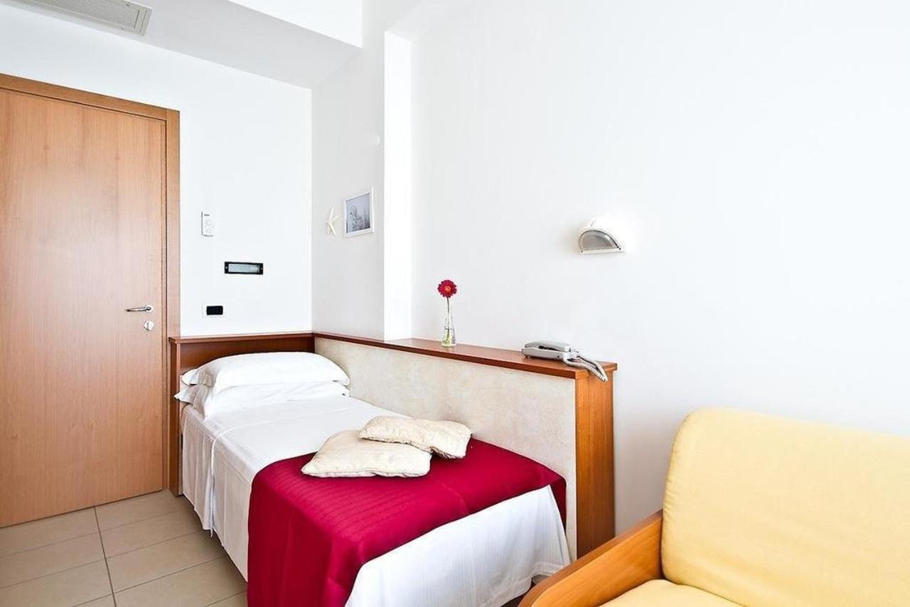 Hotel Abc Riccione Esterno foto