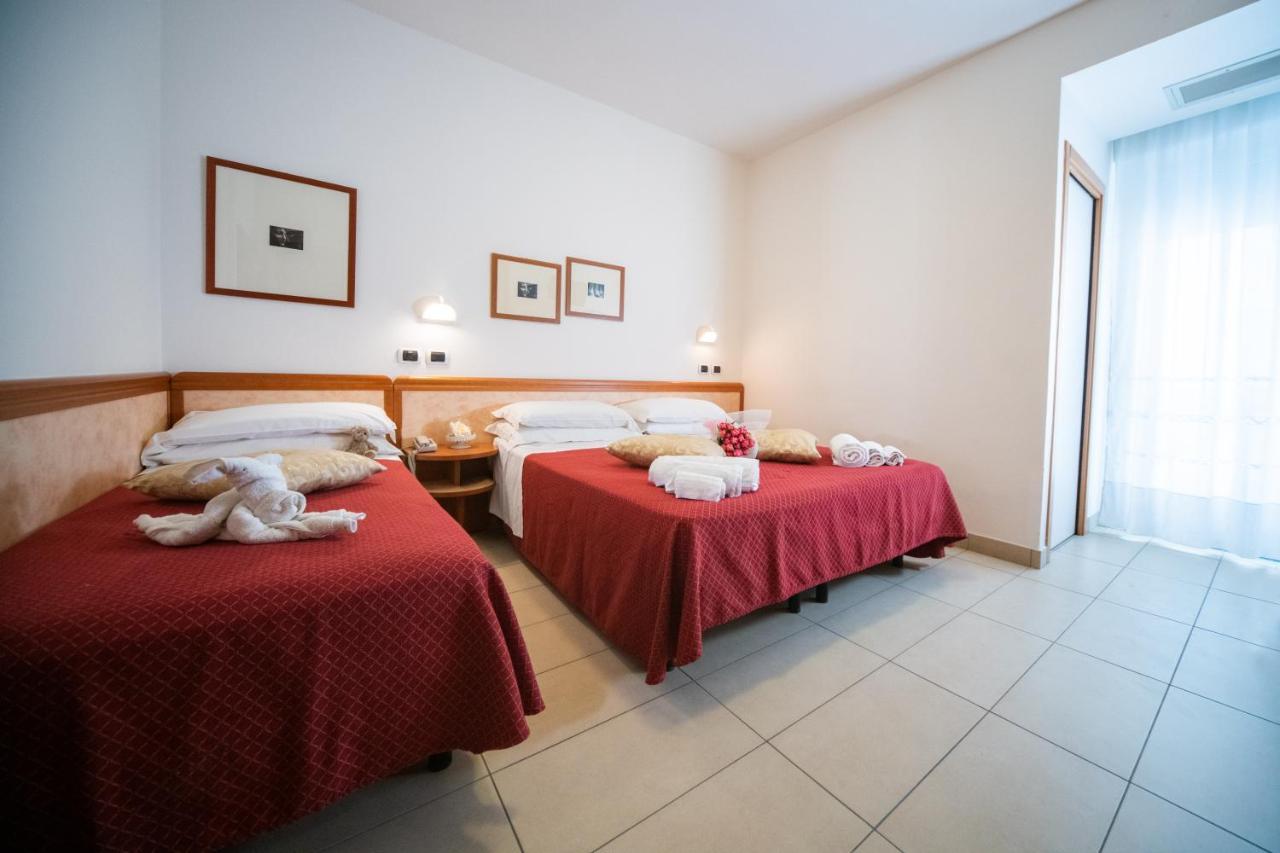 Hotel Abc Riccione Esterno foto