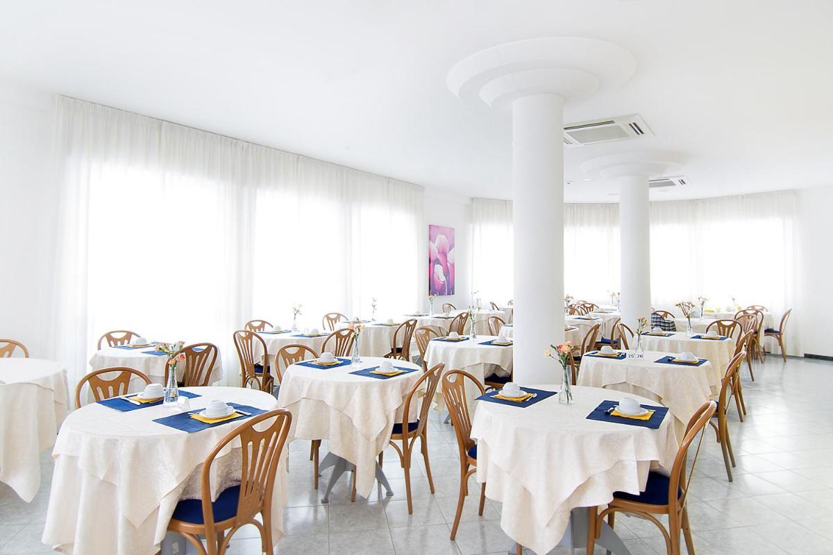 Hotel Abc Riccione Esterno foto