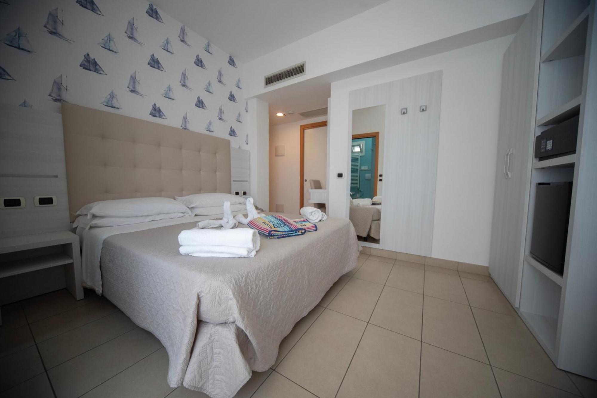 Hotel Abc Riccione Esterno foto