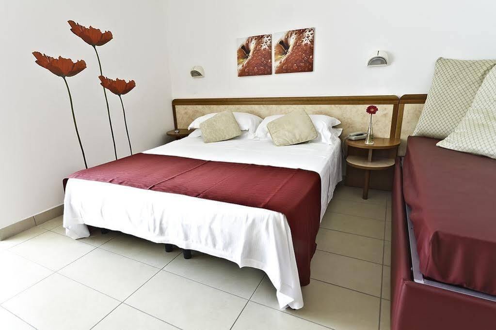 Hotel Abc Riccione Esterno foto